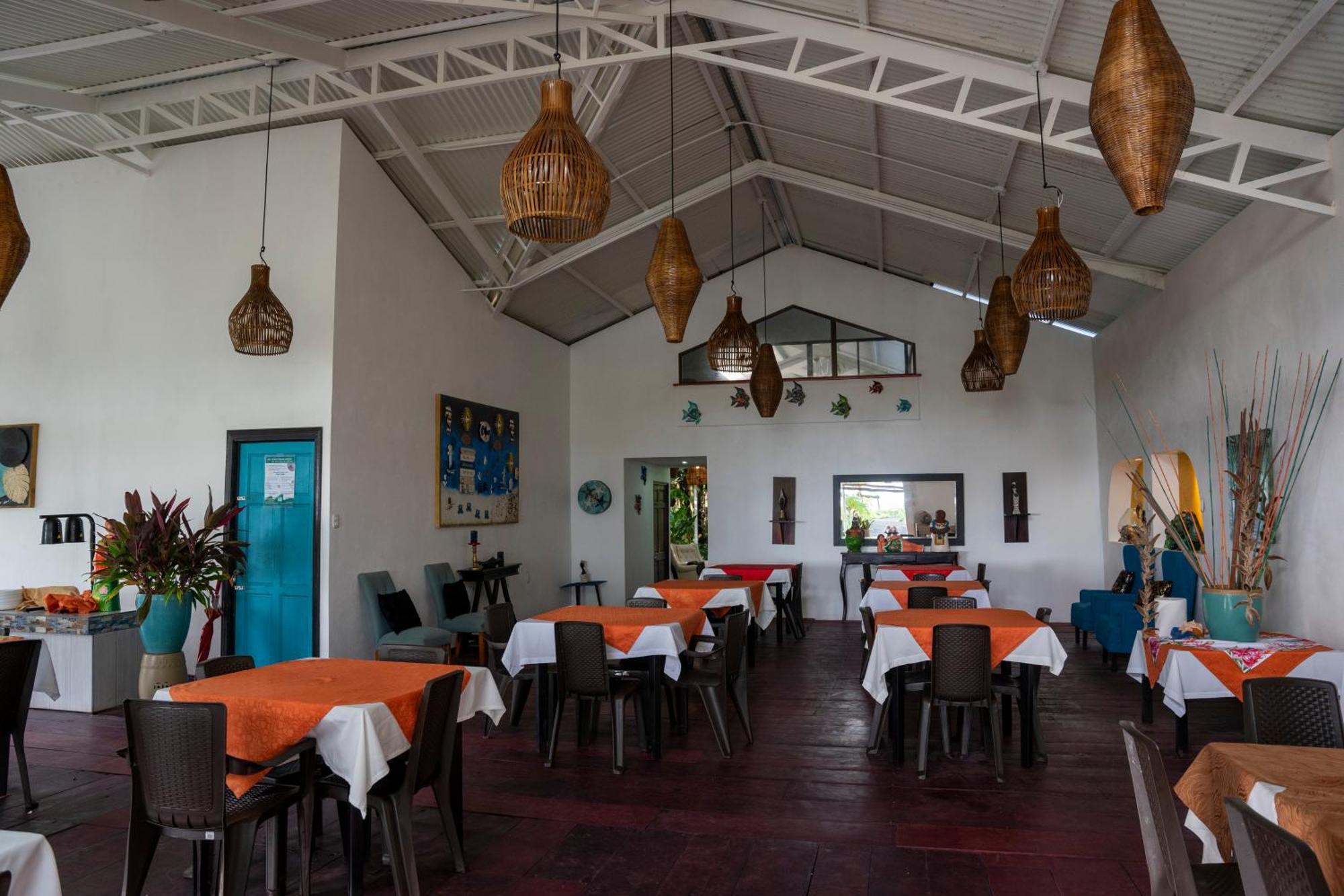 Hotel Tortuguero Beachfront Esterno foto